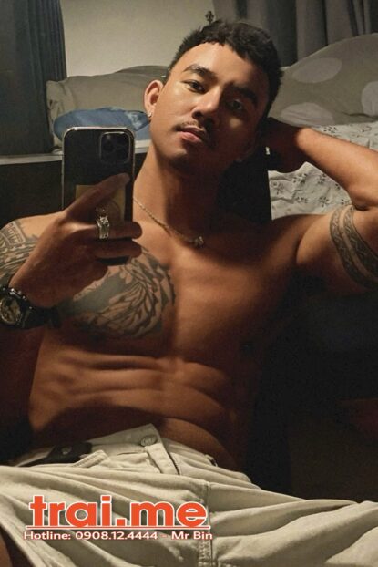 Đẹp Trai, Lông Rậm Rạp, Hàng To, Làm Tình Top Bot ( Lý A552 )