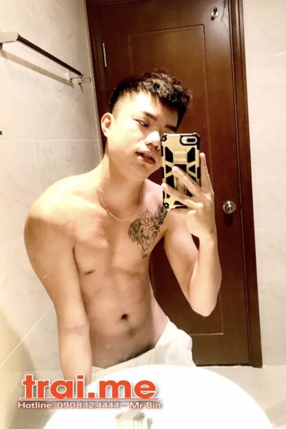 Trai Thẳng Miền Bắc Mới Vào Sài Gòn, Đẹp Lạ Dâm Dâm (Tân A332 )