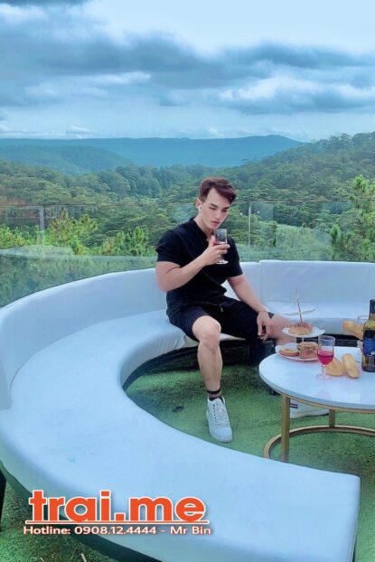 Quá Dâm, Body Quá Suất Xắc Face Nam Tính ( Đại Nguyên )