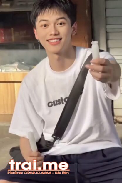 Boy Sinh Viên Tuổi Teen Dể Thương Biết Massage Top Bot Ôm Ấp Tình Cảm ( TÚ NON )