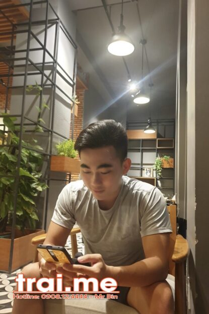 Đẹp Trai, Làm Tình Cứ Như Người Yêu Sao Chịu Nỗi ( VŨ A373 )