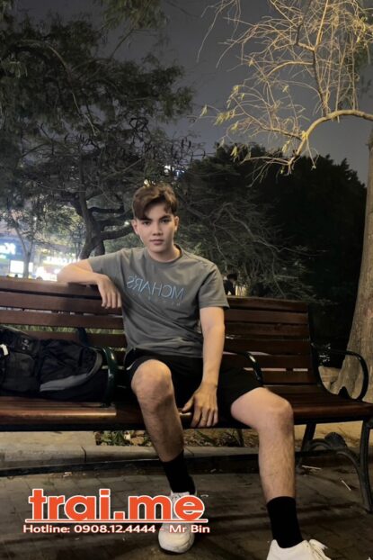 Phục Vụ Massage Làm Top Bot Dâm, Boy Dễ Thương (KHÁNH A339)