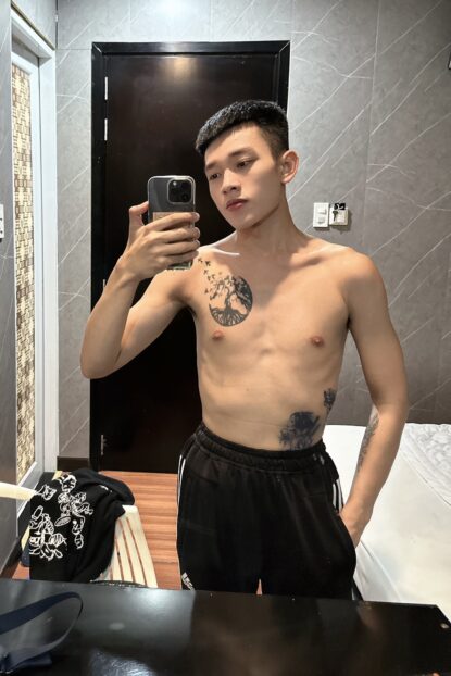 Hấp Dẫn Đúng Chất Teen 2000 Tuổi Sinh Viên Mới Ra Trường ( MAX A385 )