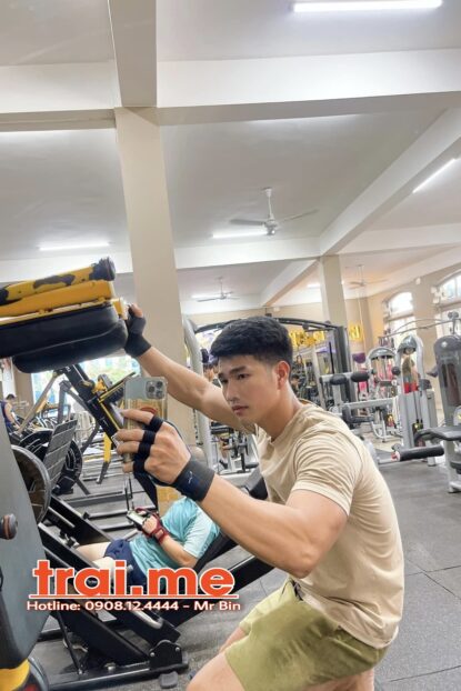Hotboy Gym – Body Cực Đẹp, Mặt Đẹp Nam Tính Rất Dâm ( MODEL A413 )