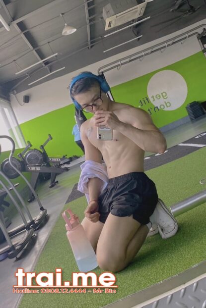 Boy Teen Gym – Mông To, Đùi To, Vú Bự, Cu Đẹp Chơi Tình Cảm Như Người Yêu ( Trí A479 )