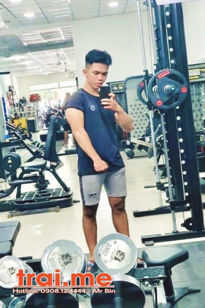 Trai Sinh Viên Miền Trung Thật Thà Body Gym Săn Chắc Sáu Múi ( TRƯỜNG ĐẮC )