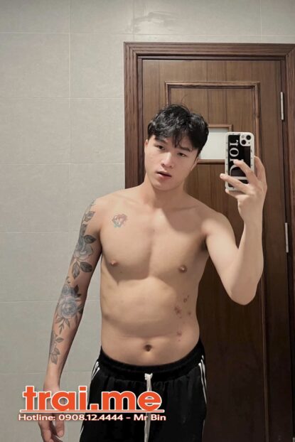Mặt Trai Thấy Cưng, Phục Vụ Rất Tình Cảm, Body Gym Sạch Sẽ ( HÍ A478)