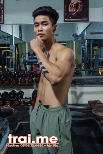 Trai Nguời Cà Mau 2003 Da Ngâm Cu Bự Body Săn Chắc Trai Quê ( TẤN A459 )