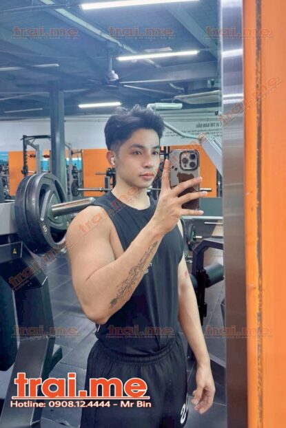 Trai Ngoan Vui Vẻ Phục Vụ Ngon Lành Thoả Mãn Top Bot Good ( KHÁNH A443 )