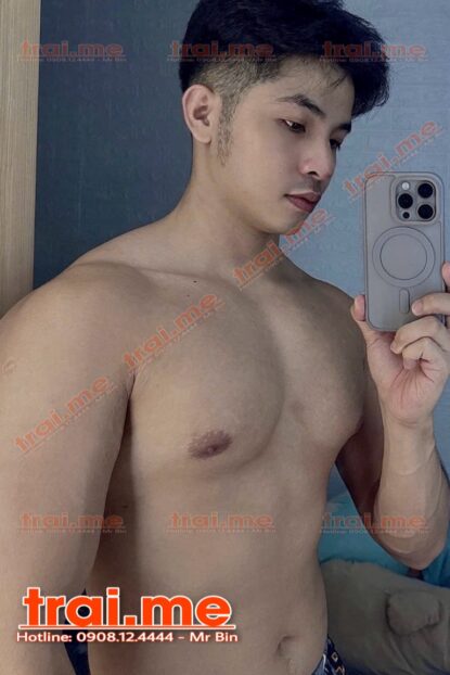 Trai Ngoan Vui Vẻ Phục Vụ Ngon Lành Thoả Mãn Top Bot Good ( KHÁNH A443 )