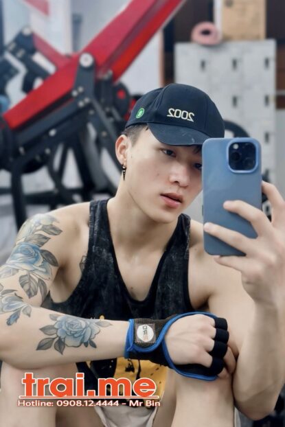 Mặt Trai Thấy Cưng, Phục Vụ Rất Tình Cảm, Body Gym Sạch Sẽ ( HÍ A478)
