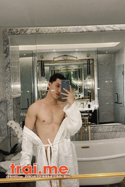 Chuẩn Body Đẹp, Da Trắng, Cu Ngon Sạch Sẽ, Ae Tranh Thủ Nha ( Anh A473 )