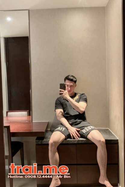 Chuẩn Body Đẹp, Da Trắng, Cu Ngon Sạch Sẽ, Ae Tranh Thủ Nha ( Anh A473 )