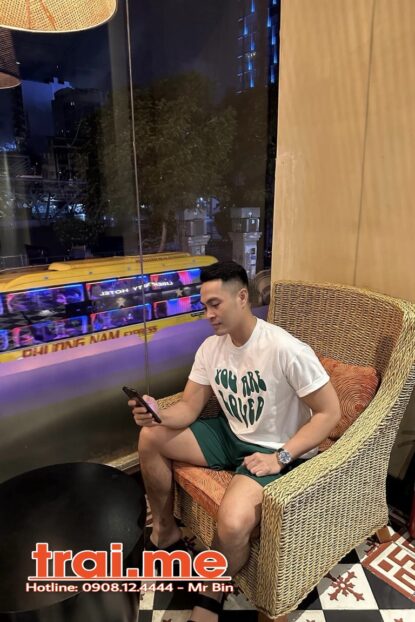 Body Gym Dâm Sạch Sẽ Lông Rậm Rạp, Chơi Sướng  Tê Tái ( Nhiều A375 )