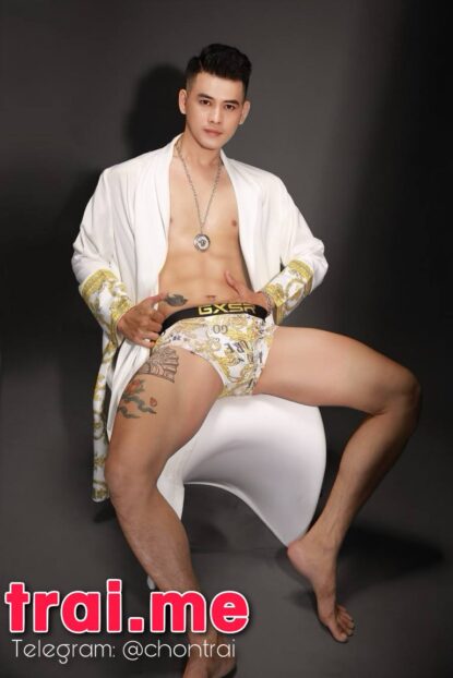 Body Mình Dây, Mặt Đẹp Trai, Nam Tính, Biết Massage ( KỲ A512 )