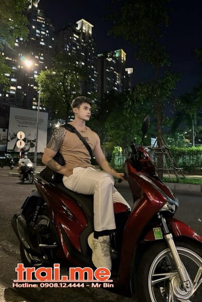 Hot Boy Vip – Body Gym Sexy, Hàng To, Massage Tốt ( Hoàng A531 )