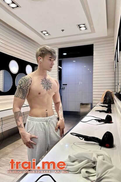 Hot Boy Vip – Body Gym Sexy, Hàng To, Massage Tốt ( Hoàng A531 )