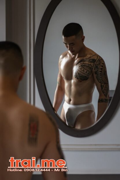 Trai Lễ Tân Khách Sạn Body Dâm Làm Tình AZ Top Bot ( Lee A558 )