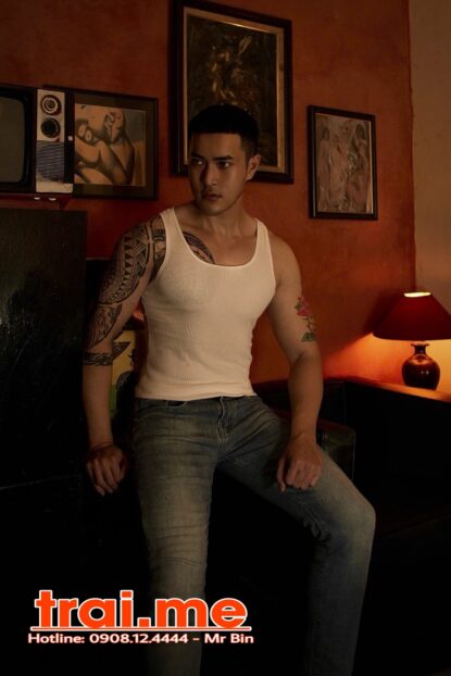 Trai Lễ Tân Khách Sạn Body Dâm Làm Tình AZ Top Bot ( Lee A558 )