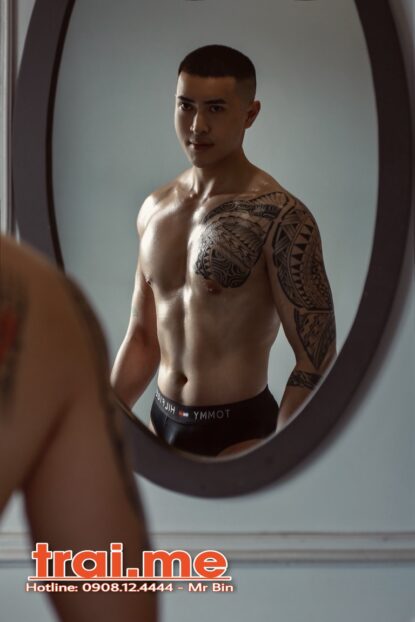 Trai Lễ Tân Khách Sạn Body Dâm Làm Tình AZ Top Bot ( Lee A558 )