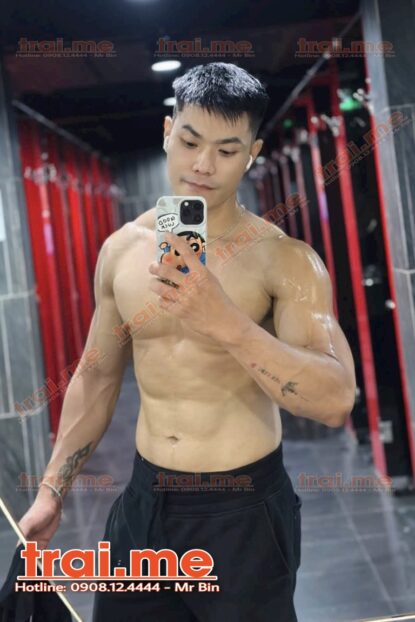 Hàng Siêu Phẩm Đẹp Trai Sạch Sẽ Body Ngon Nhiệt Tình Chơi Hết Mình, Nhìn Lâu Ghiền Em Nó Luôn ( THÀNH A520 )