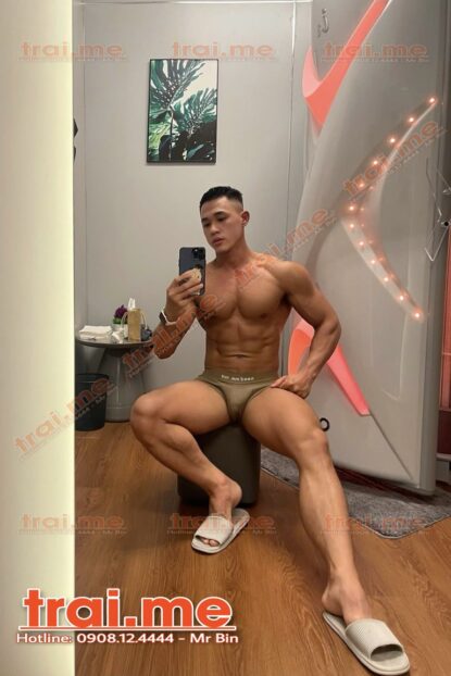 Trai Đẹp Body Ngon, Ngoan Và Dâm, Anh Chọn Nằm Trên Hay Dưới ( MODEL A543 )