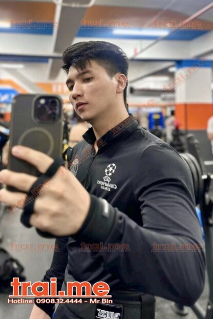 Model Ảnh Mình Dây Đẹp Trai, Cu Bự Nam Tính Làm Bot Bao Dâm ( Thanh A546 )