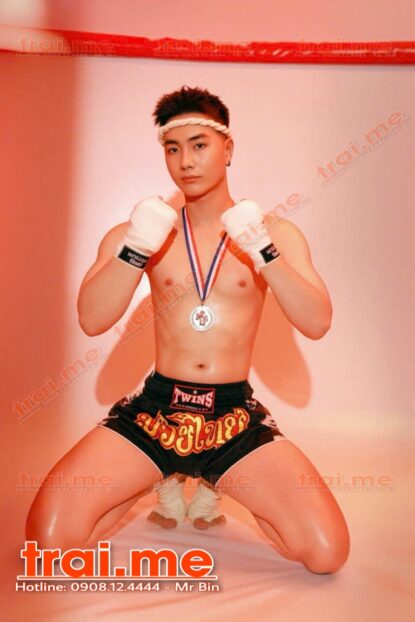 Chàng Trai Mình Dây, Da Trắng Sạch Sẽ, Matxa Làm Tình AZ ( Minh A698 )