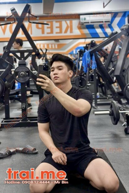 Model Ảnh Mình Dây Đẹp Trai, Cu Bự Nam Tính Làm Bot Bao Dâm ( Thanh A546 )