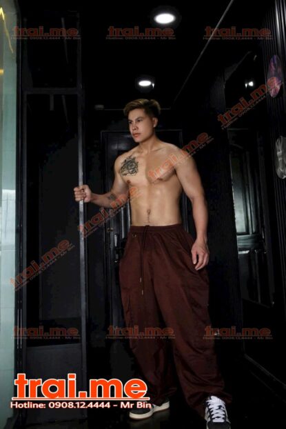 Trai Thợ Lạnh, Thợ Hồ, Hàng To, Mông Bự, Làm Tình Sướng ( Ben A697 )