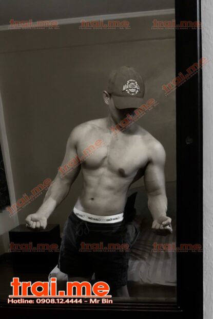 Boy Body Fit Gym Nét, Sở Hữu Da Trắng Mịn Sạch Sẽ Nam Tính ( Đại A704 )