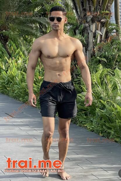 Chàng Trai Gay Men, Lãng Mạn Nhiều Năng Lượng Cảm Xúc, Rất Xứng Đáng ( Tây W09 )