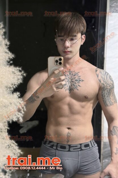 Hot Boy Vip – Body Gym Sexy, Hàng To, Massage Tốt ( Hoàng A531 )