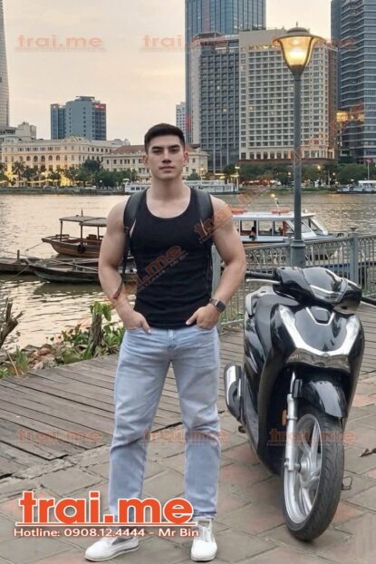 Hotboy Da Trắng, Hàng To Body Quá Sexy Boy, Làm Tình Rất Yêu ( Tú A642 )