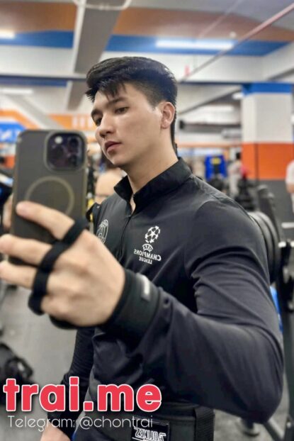 Model Ảnh Mình Dây Đẹp Trai, Cu Bự Nam Tính Làm Bot Bao Dâm ( Thanh A546 )