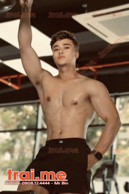 Model Thể Hình, Huấn Luyện Viên Gym Body Cực Mạnh Mẽ, Cao To Khủng ( Phú Bb100 )