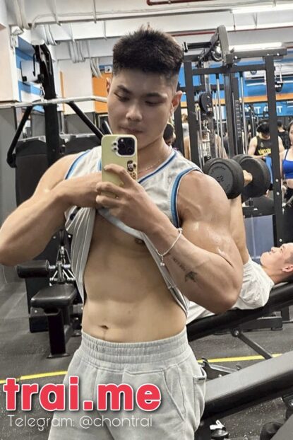 Hàng Siêu Phẩm Đẹp Trai Sạch Sẽ Body Ngon Nhiệt Tình Chơi Hết Mình, Nhìn Lâu Ghiền Em Nó Luôn ( THÀNH A520 )