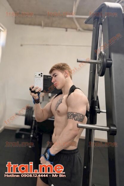 Only Bot Men, Body Gym, Form Dáng Gym Đẹp, Mặt Rất Dzâm ( Tú A427 )