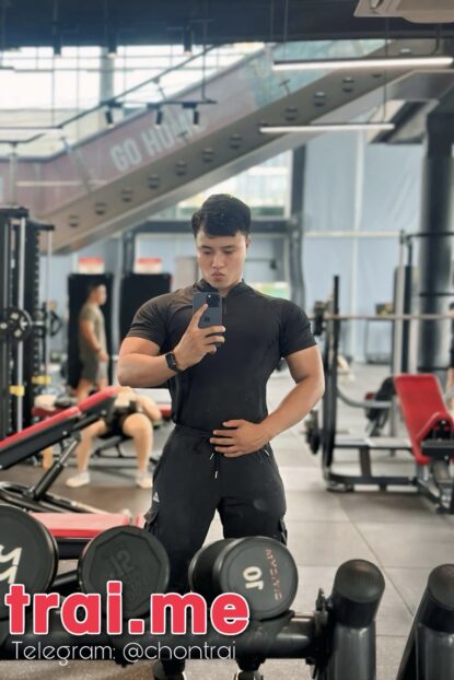 Model Thể Hình, Huấn Luyện Viên Gym Body Cực Mạnh Mẽ, Cao To Khủng ( Phú Bb100 )