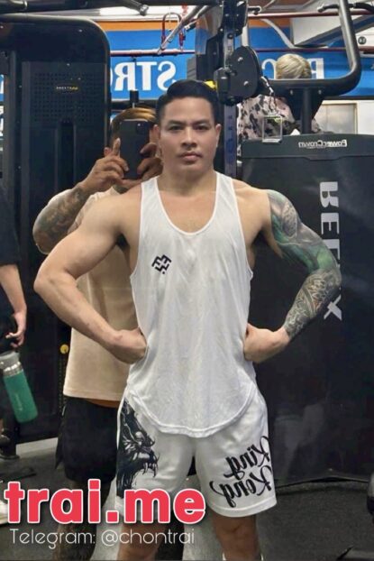 Siêu Phẩm Cực Đỉnh, Cu Bự Body Ngon Đẹp Trai, Hoạt Động Vài Hôm, Mời Anh Em ( Phúc A617 )