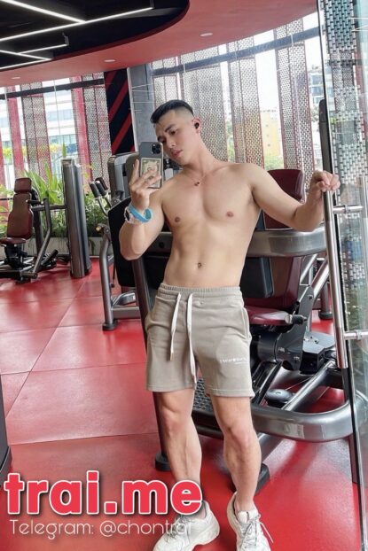 Trai Đẹp Body Ngon, Ngoan Và Dâm, Anh Chọn Nằm Trên Hay Dưới ( MODEL A543 )