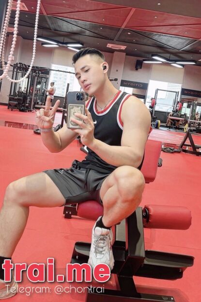 Trai Đẹp Body Ngon, Ngoan Và Dâm, Anh Chọn Nằm Trên Hay Dưới ( MODEL A543 )