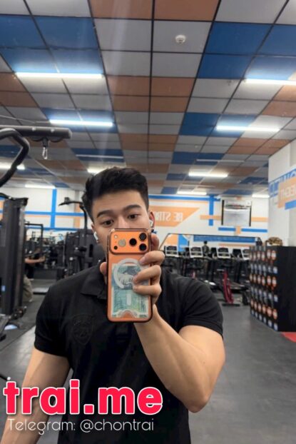Đẹp Trai, Sạch Sẽ, Body Ngon, Đúng Chuẩn Non Tơ ( Đăng A434 )