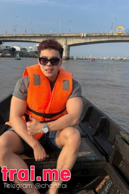 Đẹp Trai, Sạch Sẽ, Body Ngon, Đúng Chuẩn Non Tơ ( Đăng A434 )